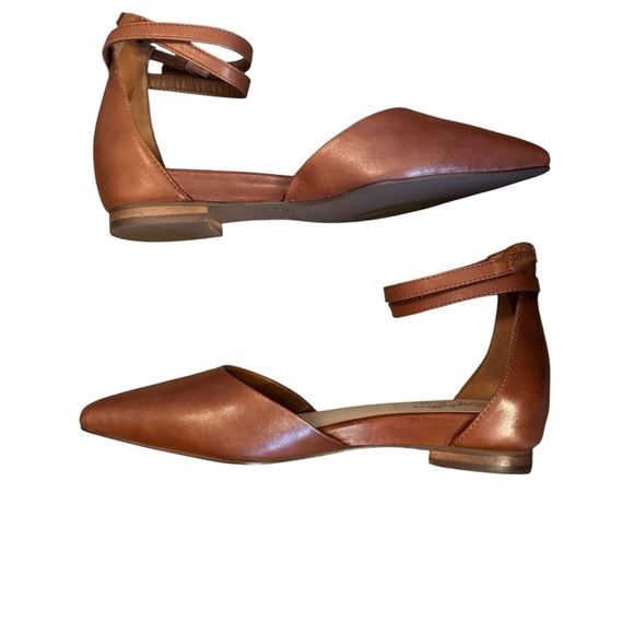Seychelles Brown Flats with Pointed Toe and d'Orsay Cut - Picture 4 of 8